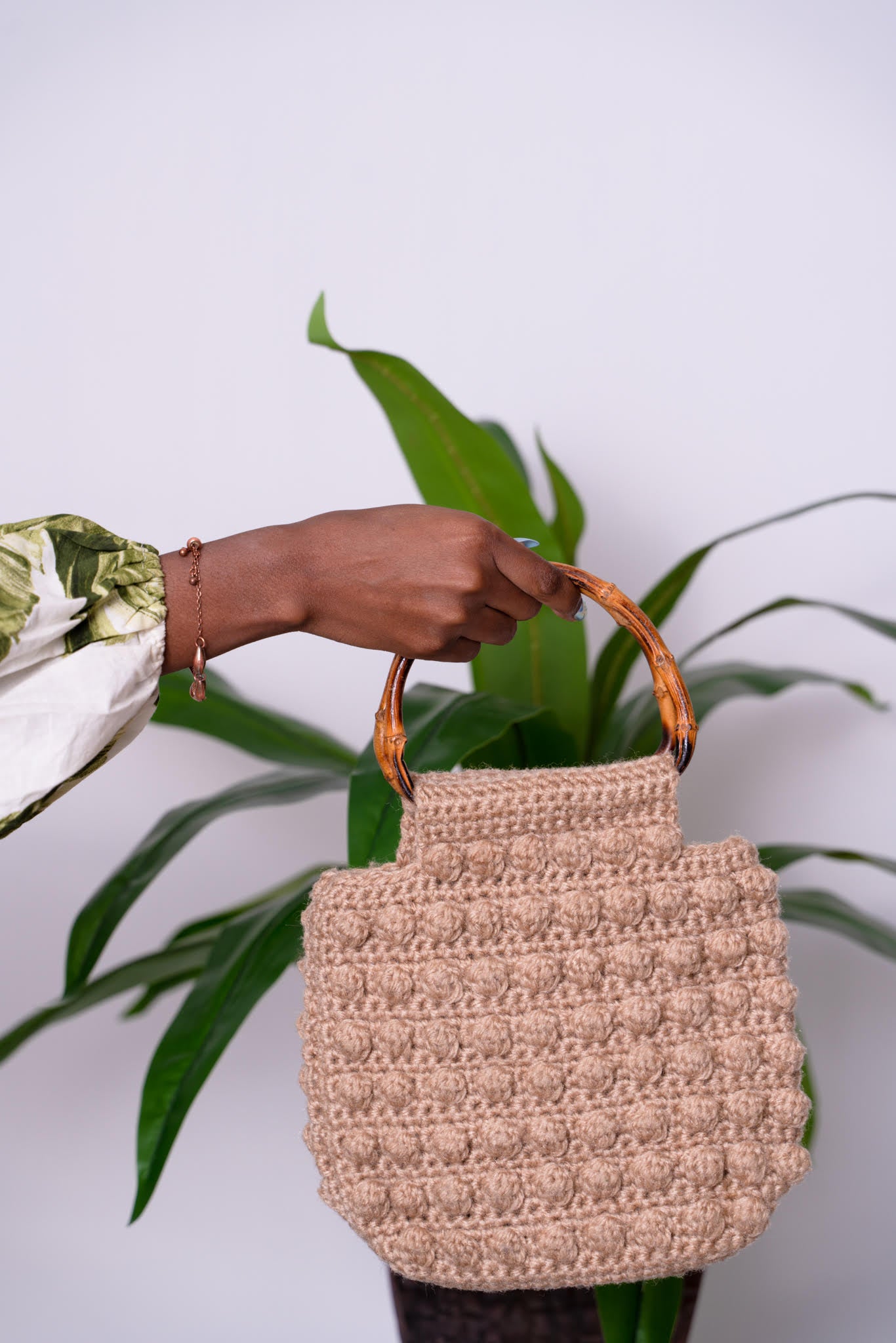 Vintage crochet bamboo handle purse